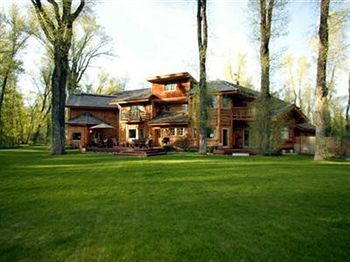 Bentwood 4*